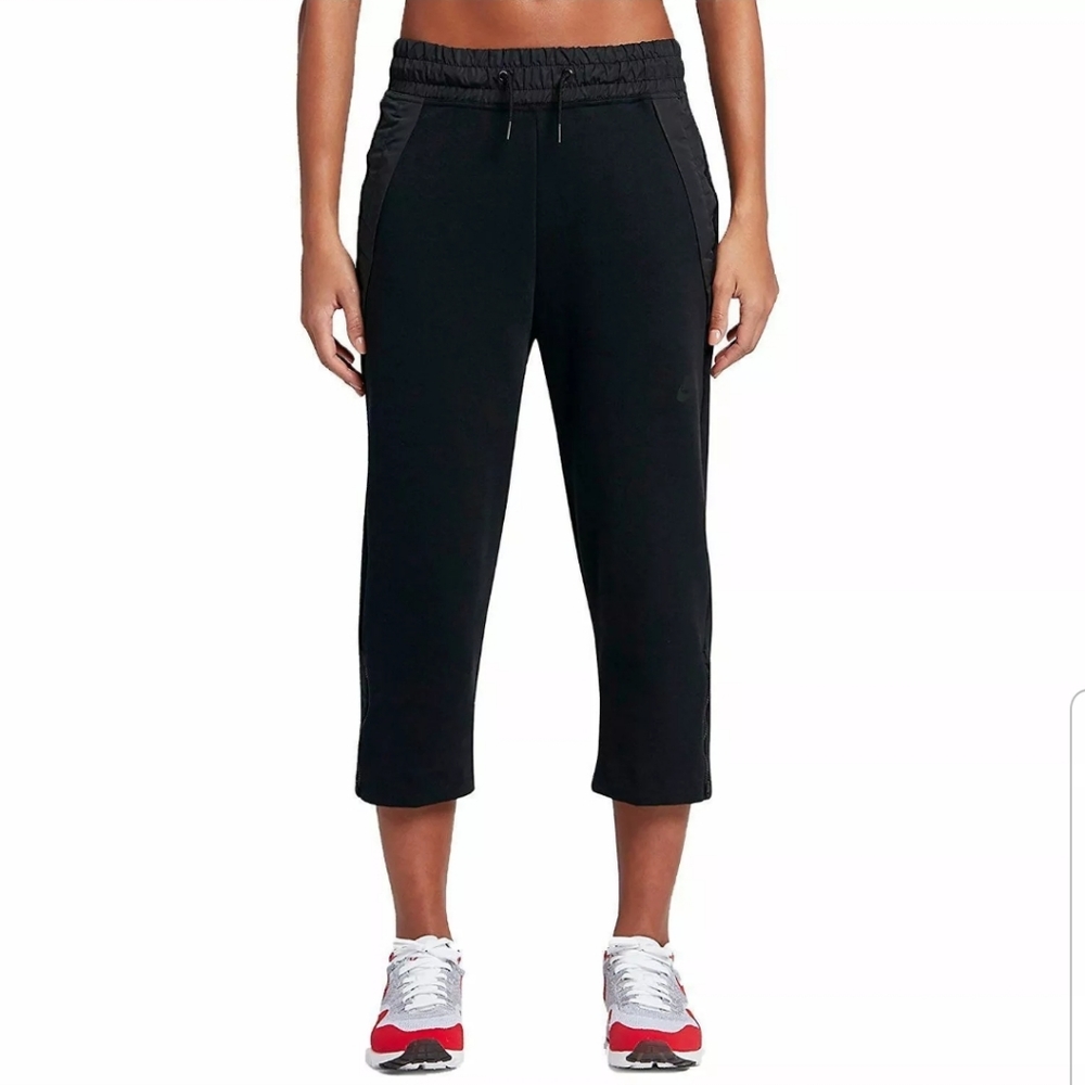Nike sportswear tech fleece cropped pant